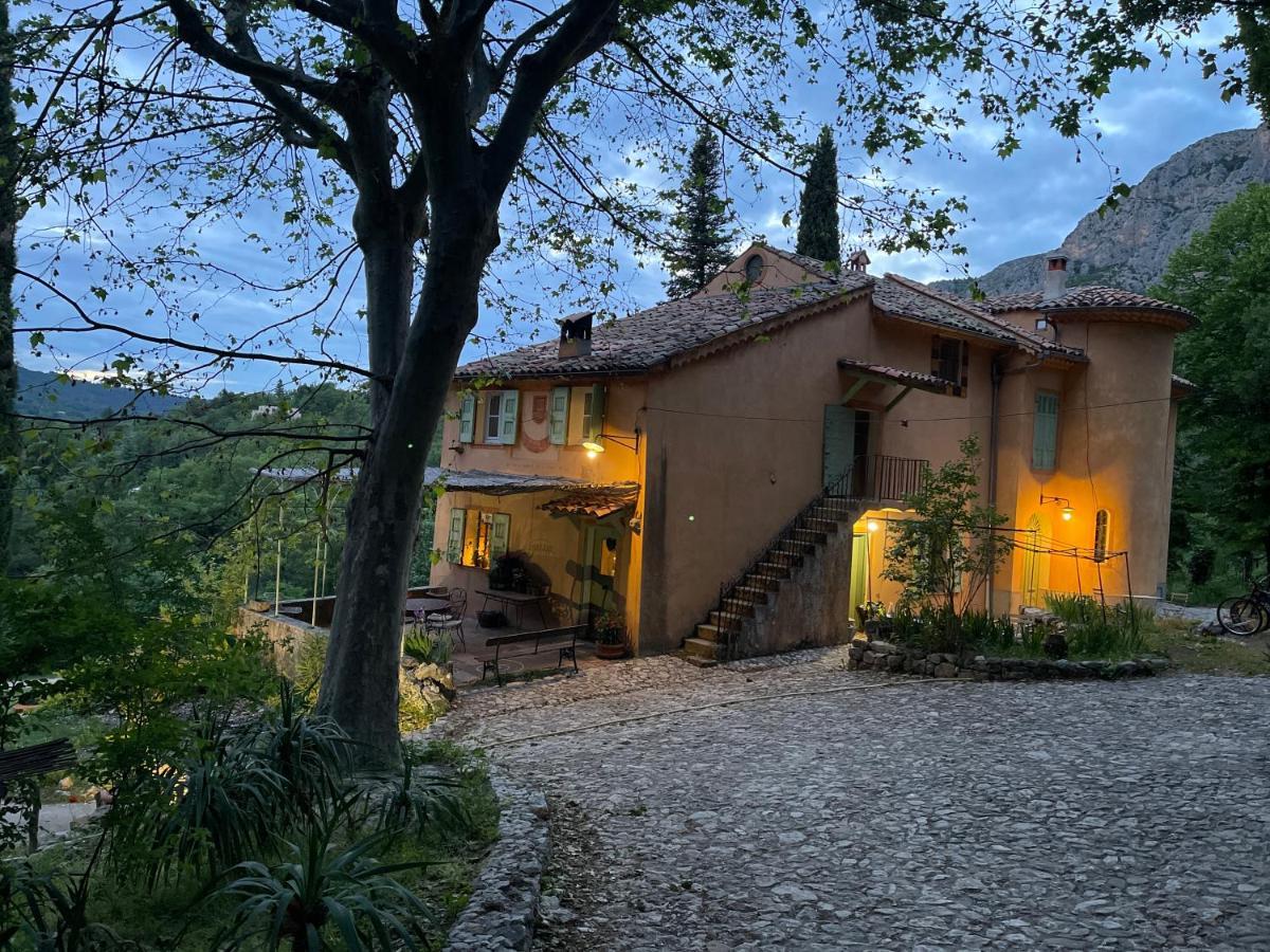 Maison d'Hôtes à Angouire Moustiers-Sainte-Marie Exterior foto